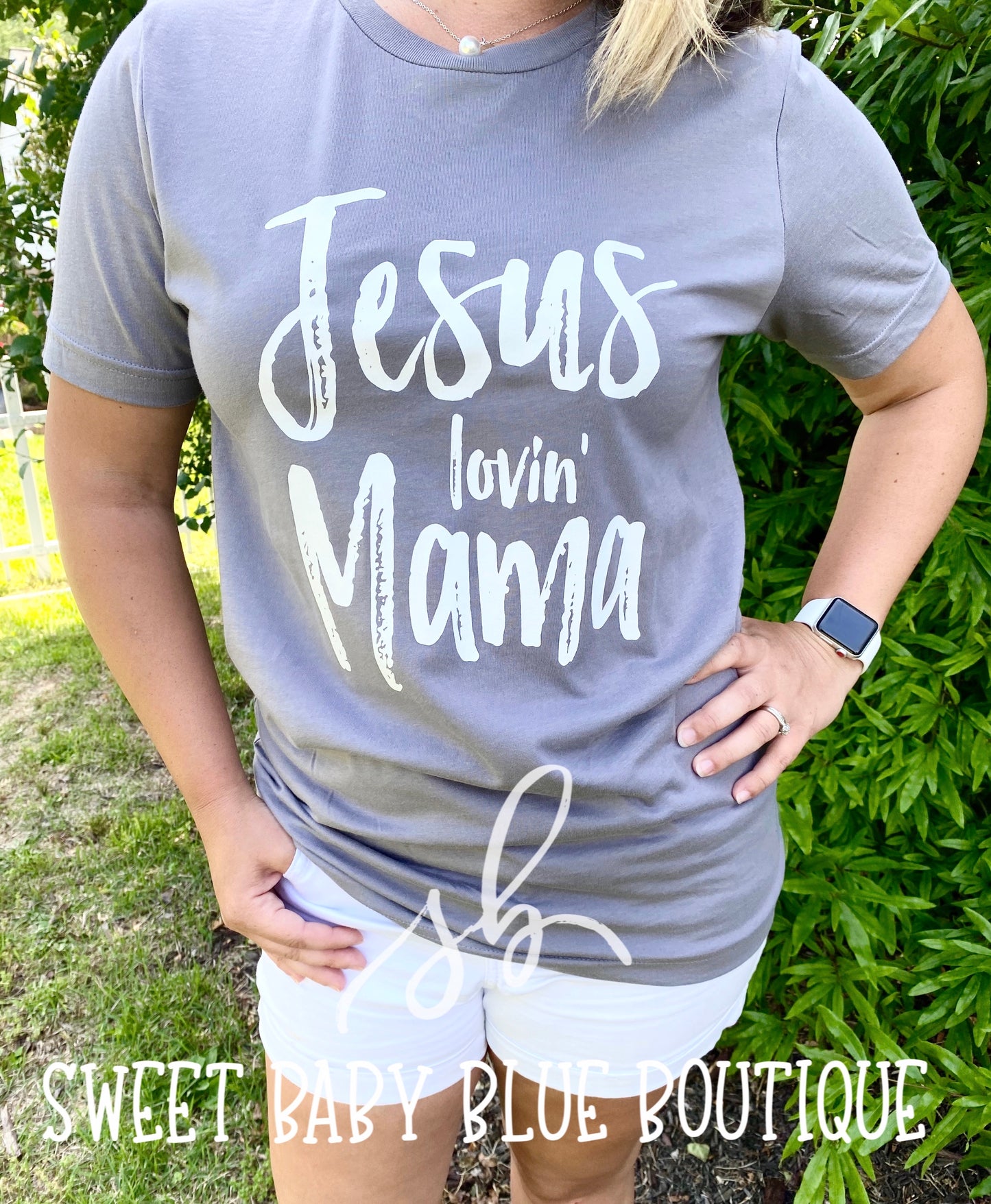 Jesus lovin' mama Short Sleeve Shirt